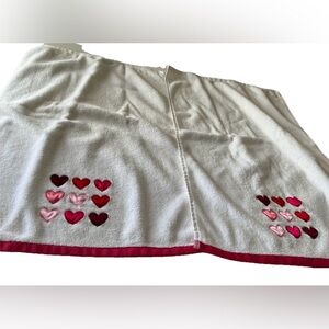 Pink Heart White Hand Towels Set Unused